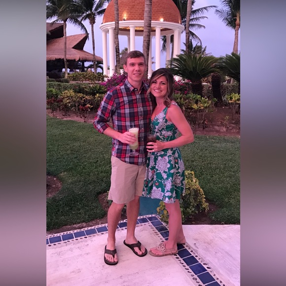 Boden Dress size 2p vibrant Kelly green with pink lining. Worn once for an event - Picture 4 of 4